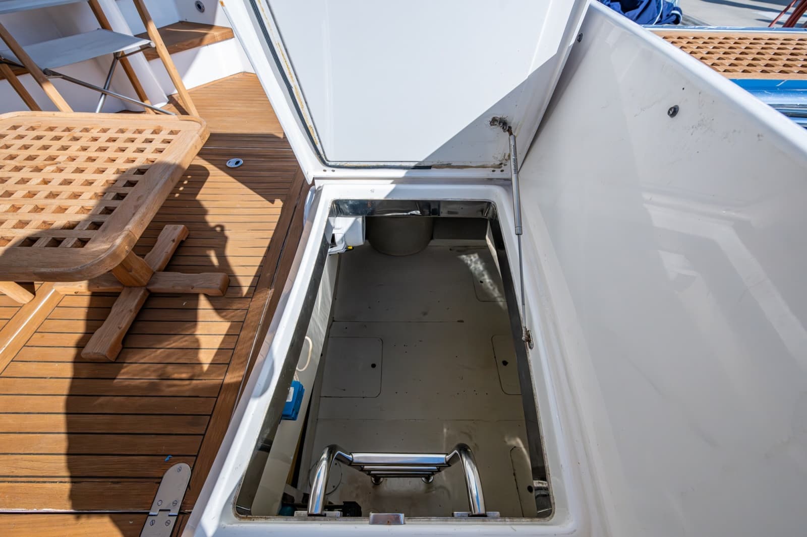 2000 Fairline Squadron 52 - Photo 23