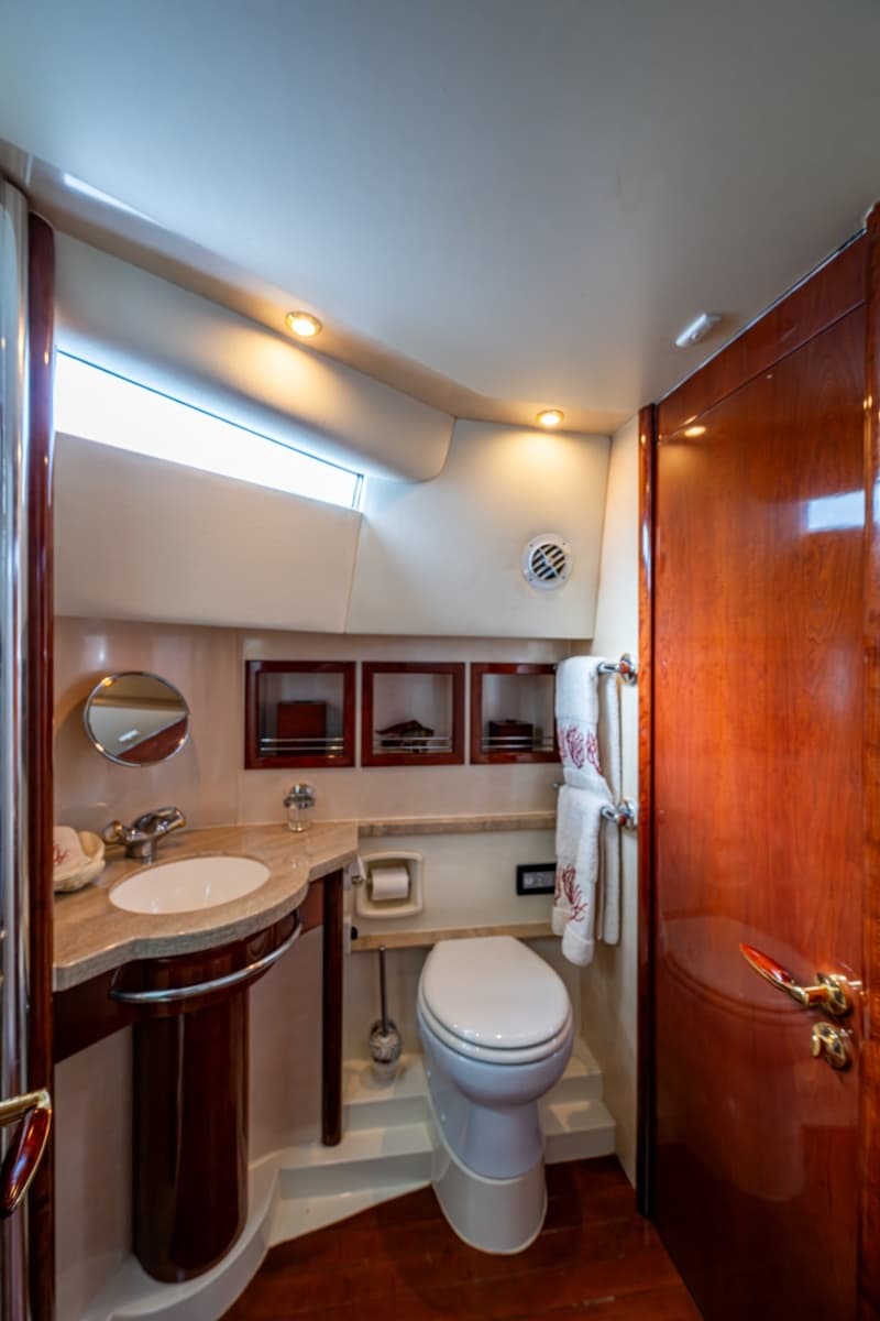 2000 Fairline Squadron 52 - Photo 58