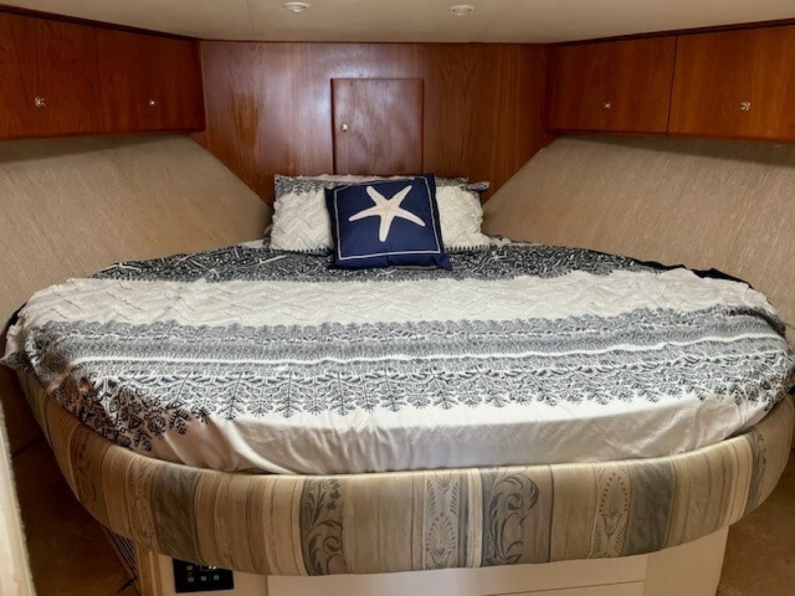 2000 Silverton 41 Convertible - Photo 12