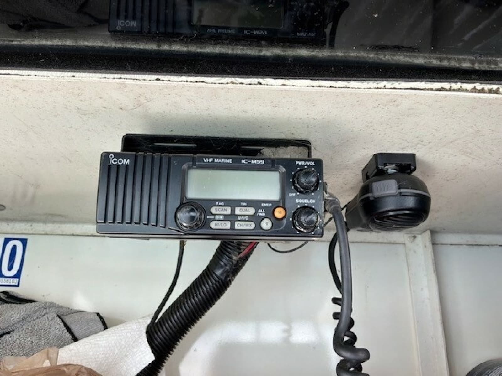 2000 Silverton 41 Convertible - Photo 35