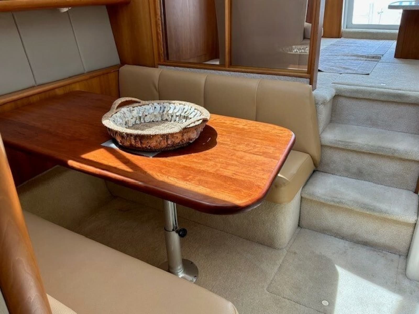 2000 Silverton 41 Convertible - Photo 2