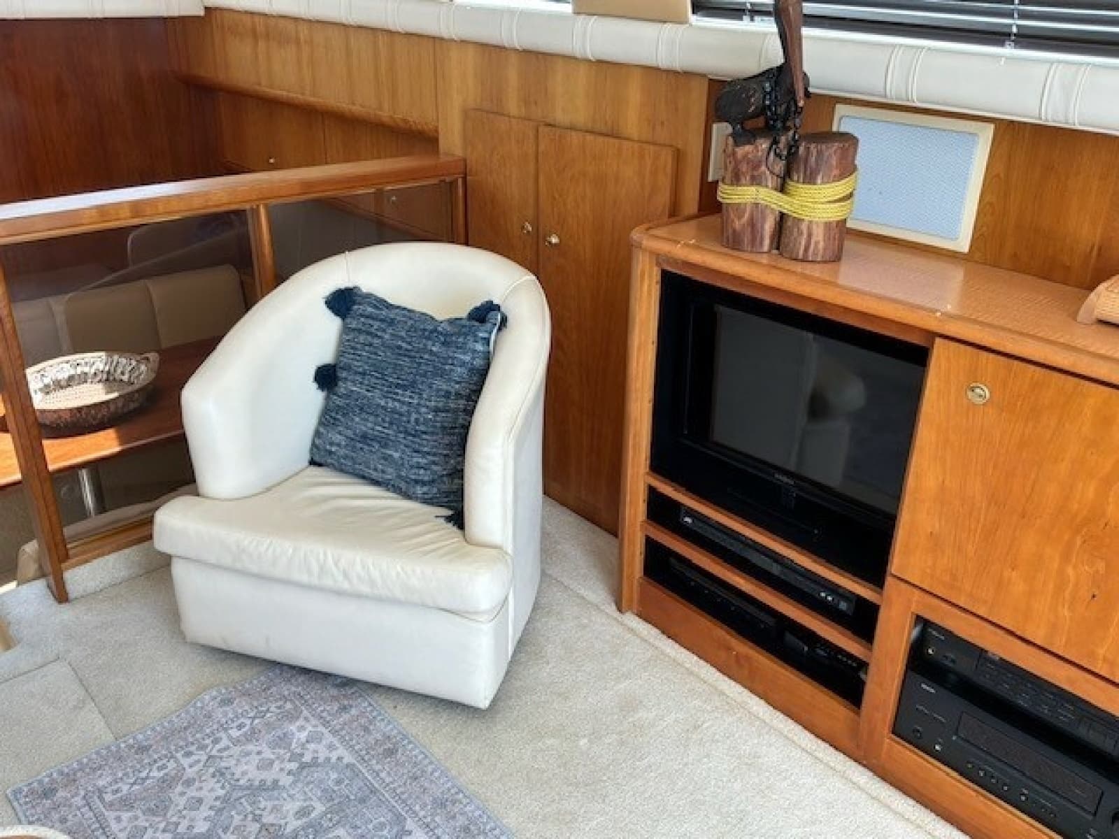 2000 Silverton 41 Convertible - Photo 5
