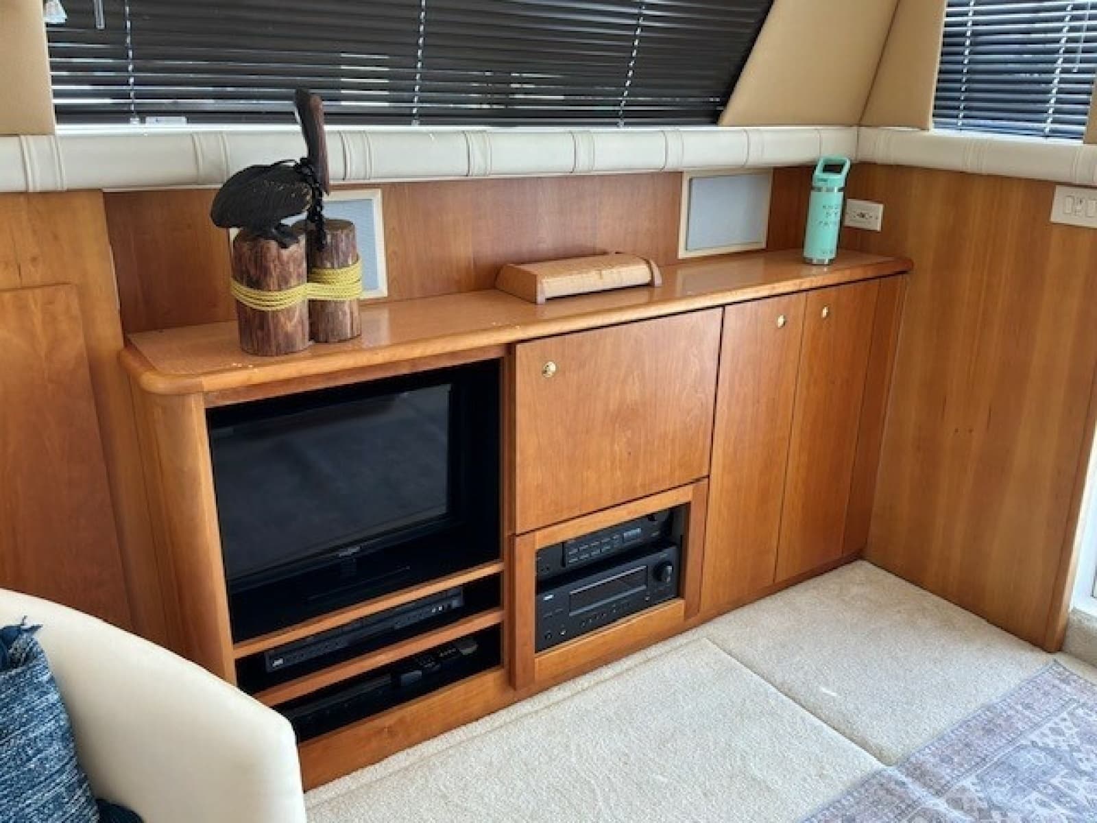 2000 Silverton 41 Convertible - Photo 7