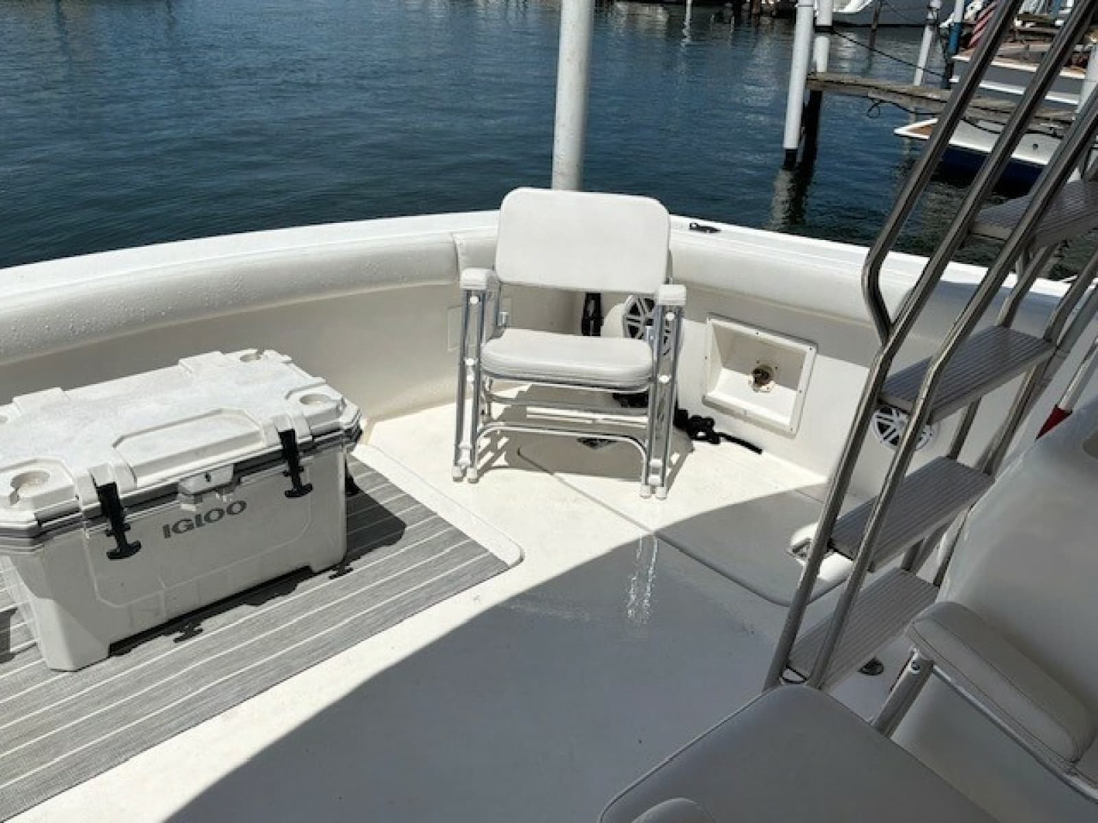 2000 Silverton 41 Convertible - Photo 25