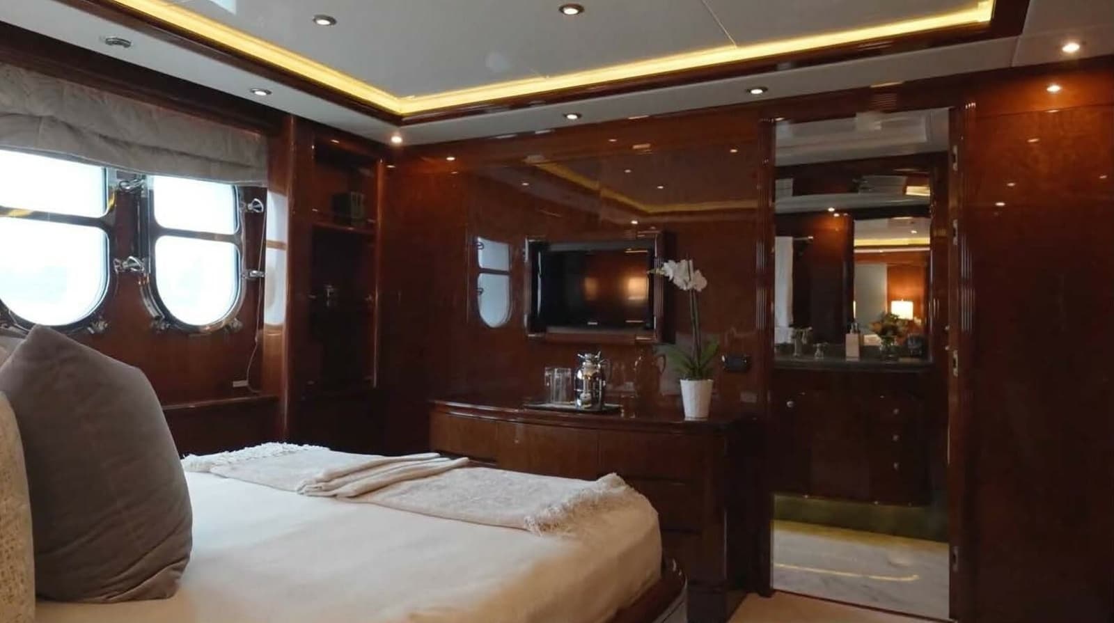 2004 Benetti Vision - Photo 33