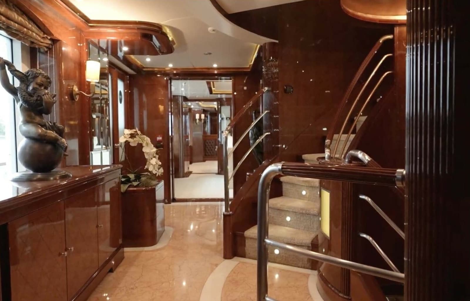 2004 Benetti Vision - Photo 18