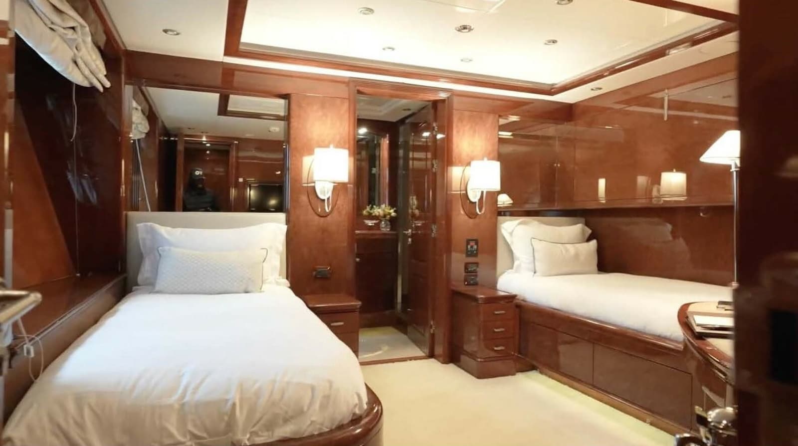 2004 Benetti Vision - Photo 31