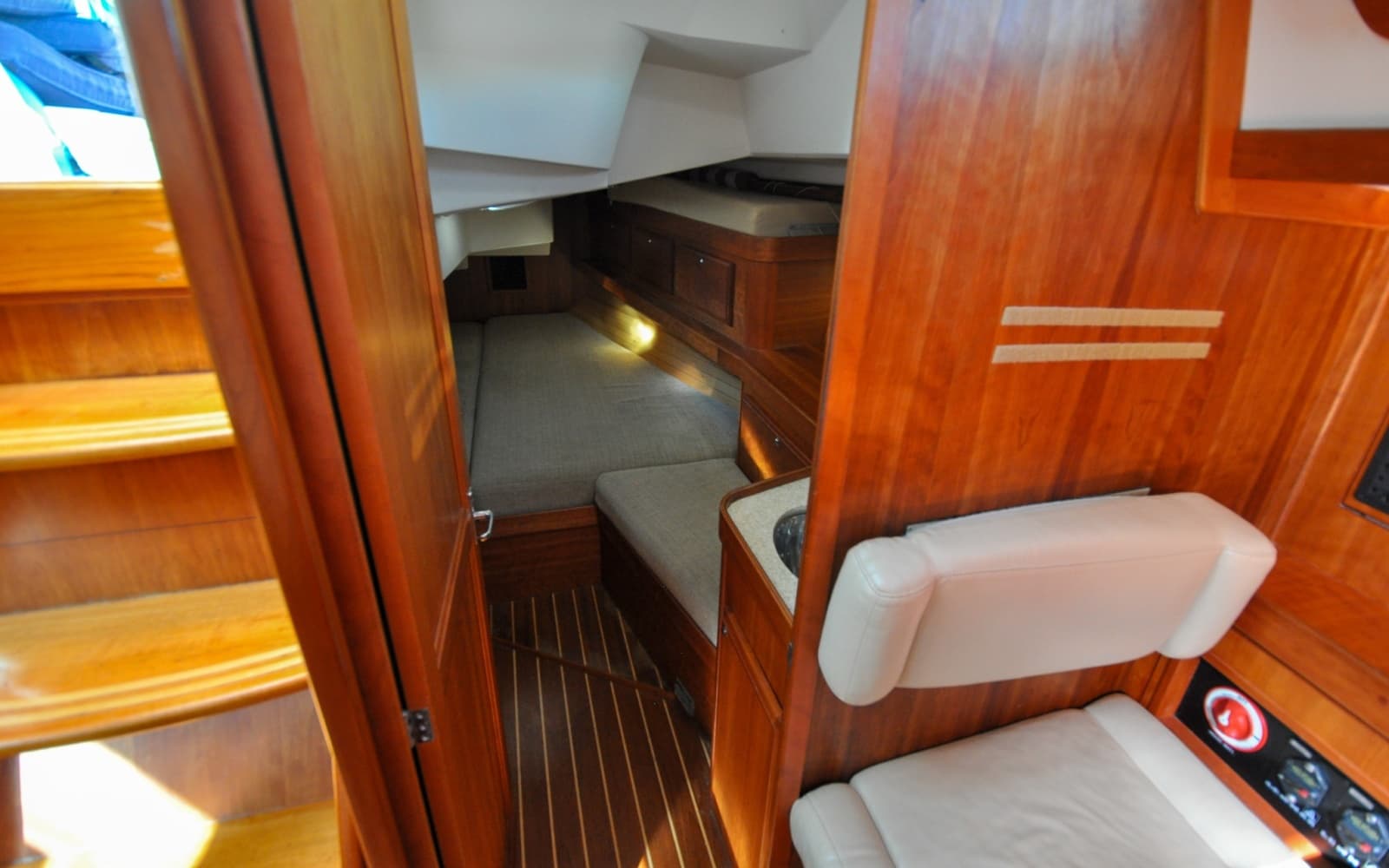 2004 Sabre 426 - Photo 102