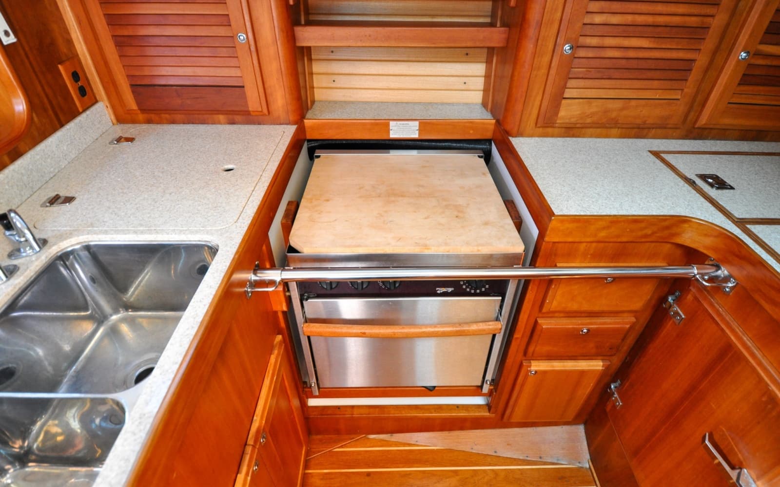 2004 Sabre 426 - Photo 50