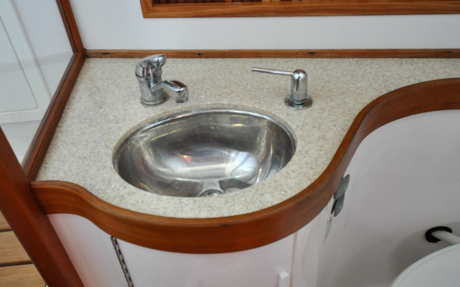 2004 Sabre 426 - Photo 79