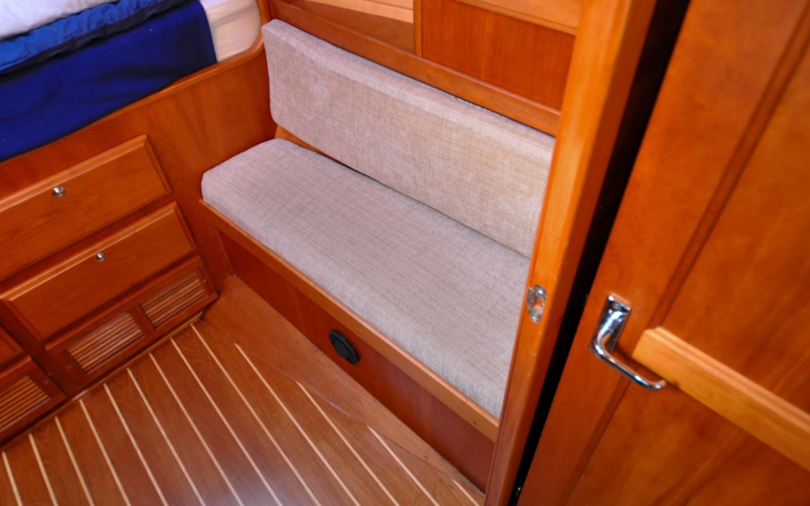 2004 Sabre 426 - Photo 69