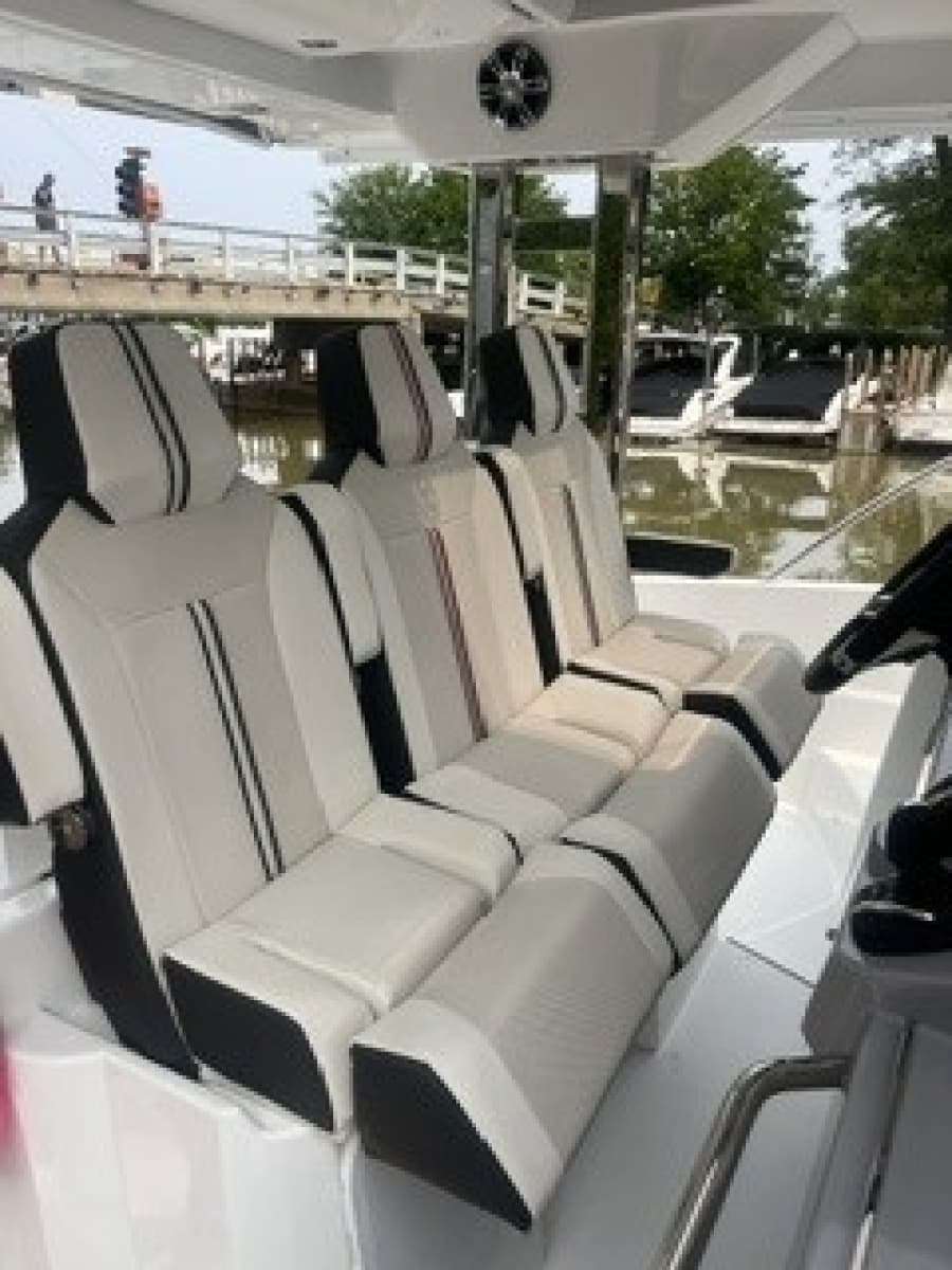 2021 Jeanneau Leader 12.5 WA - Photo 12
