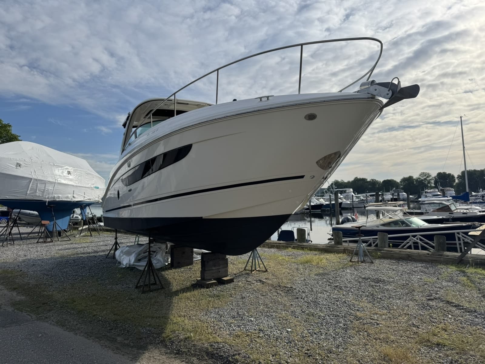 2018 Sea Ray 350 Sundancer - Photo 3