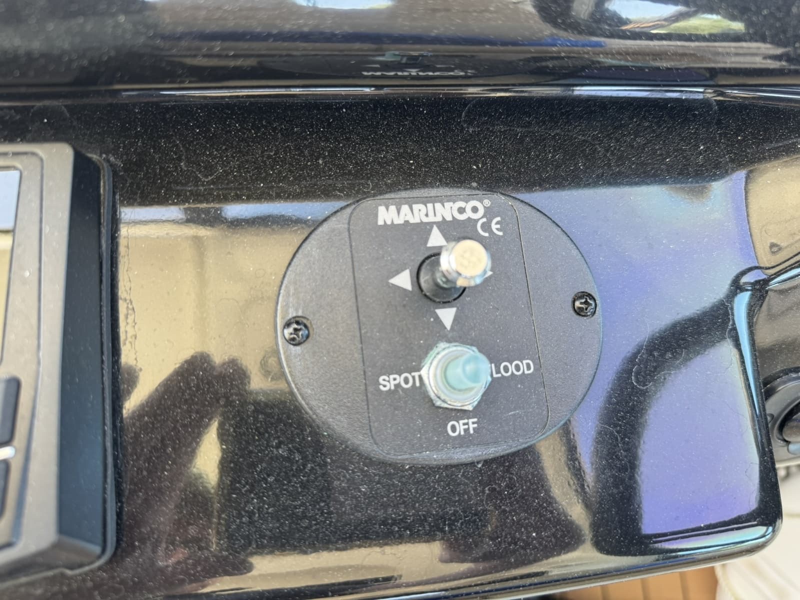 2018 Sea Ray 350 Sundancer - Photo 16