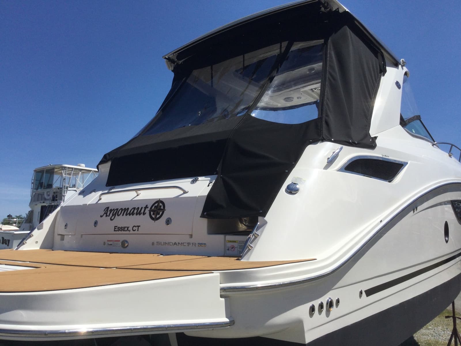 2018 Sea Ray 350 Sundancer - Photo 7