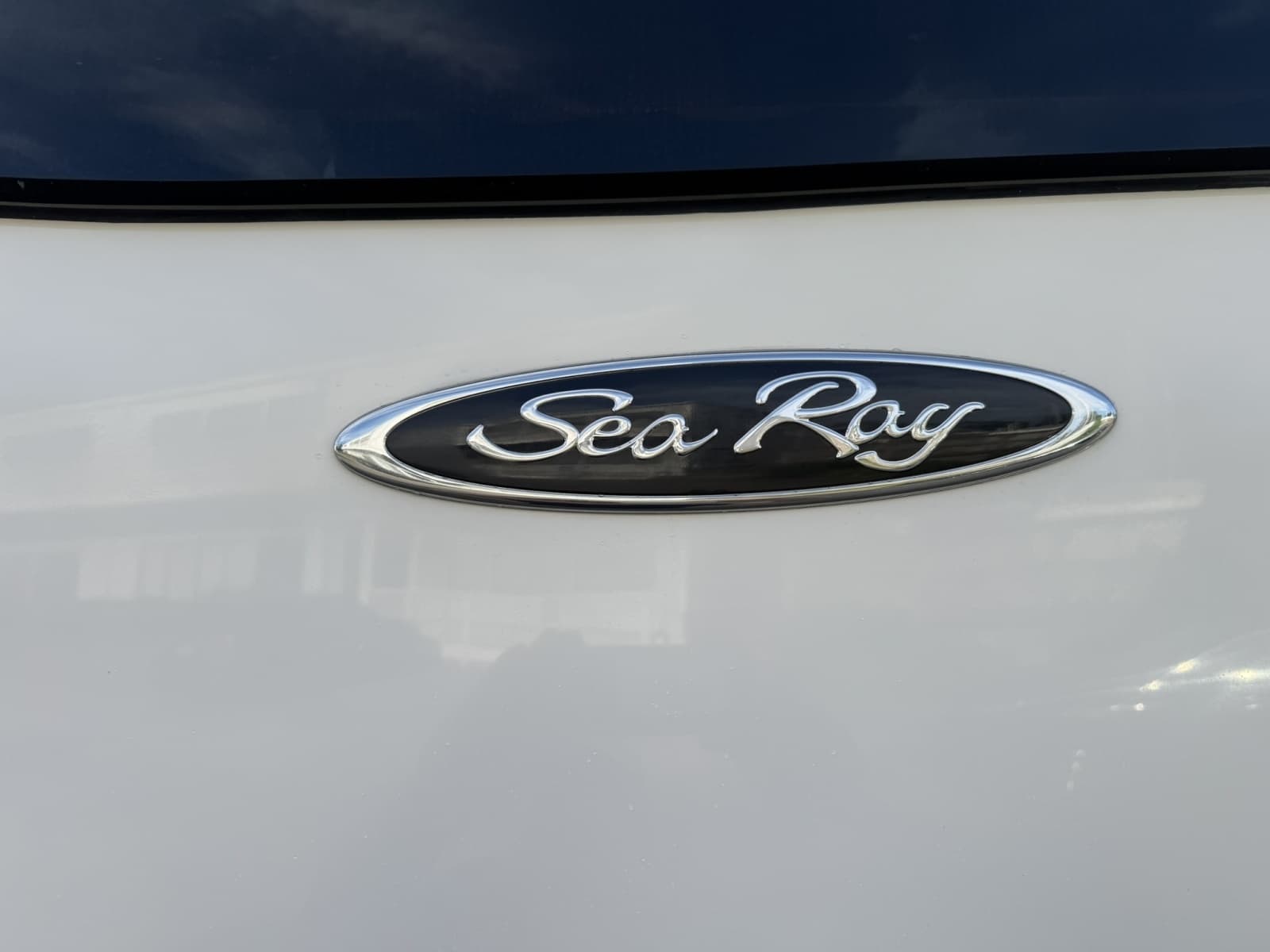 2018 Sea Ray 350 Sundancer - Photo 5