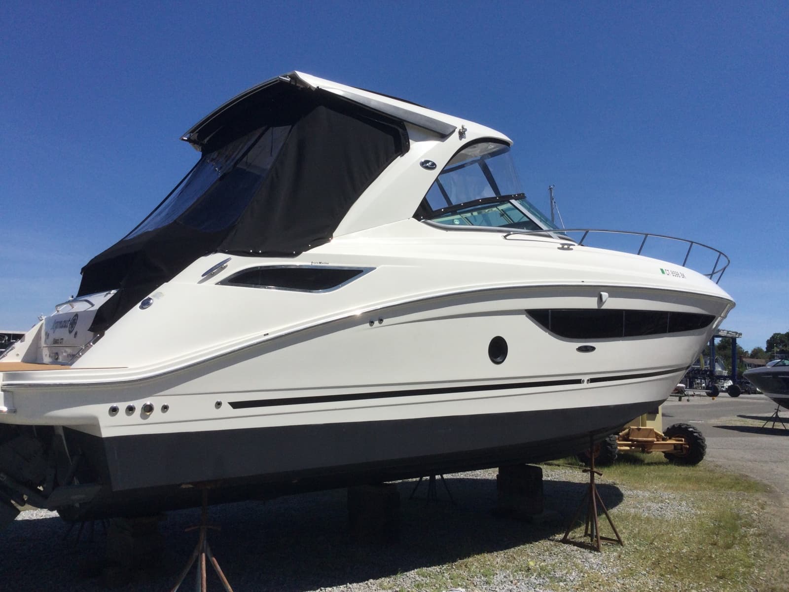 2018 Sea Ray 350 Sundancer - Photo 6