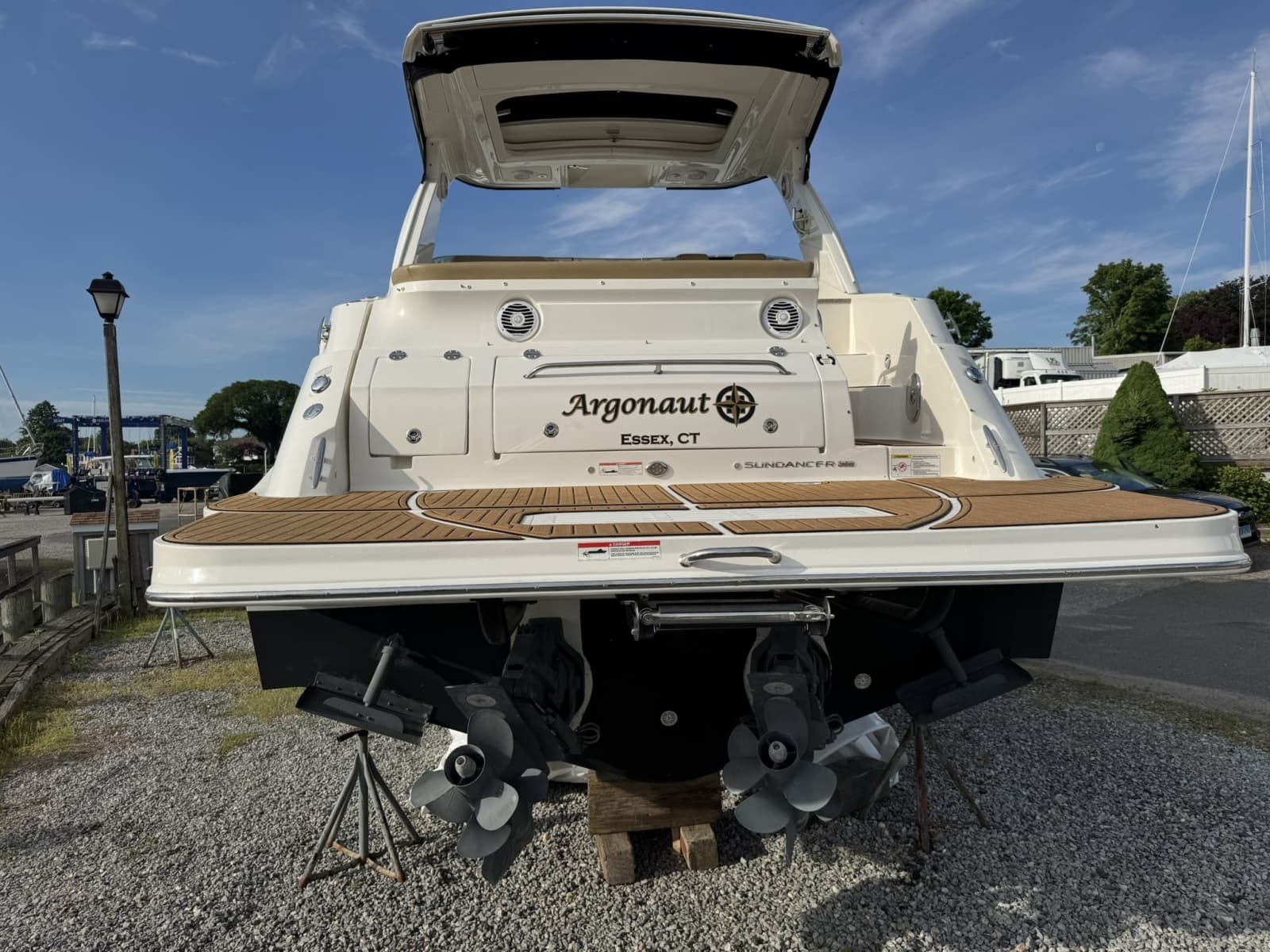 2018 Sea Ray 350 Sundancer - Photo 4