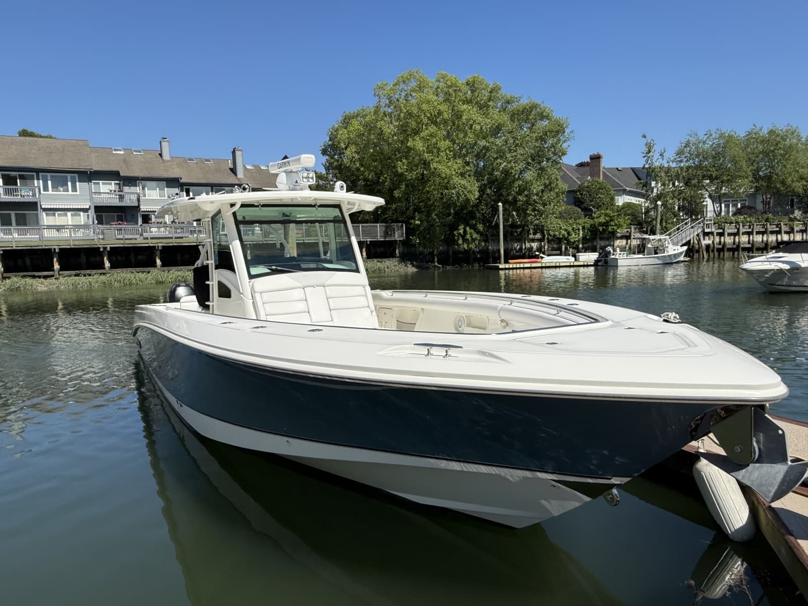 2016 Boston Whaler  - Photo 29