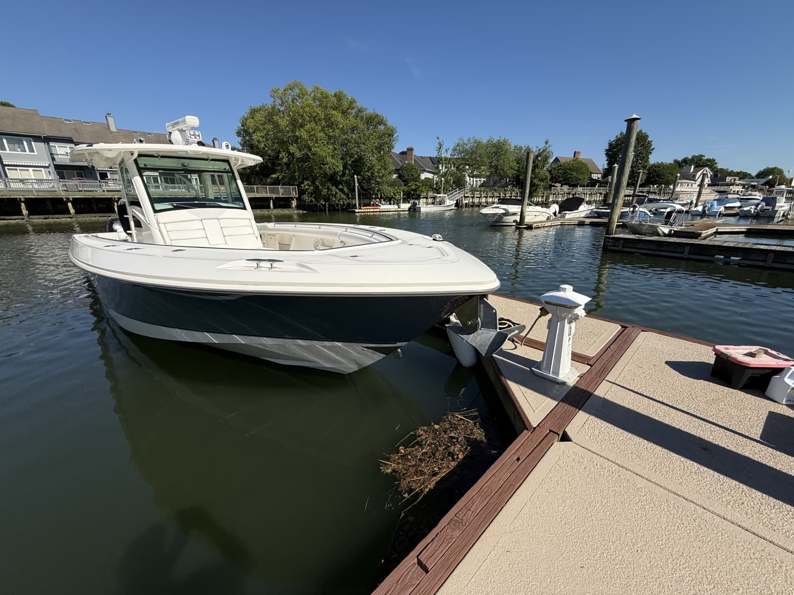 2016 Boston Whaler  - Photo 30