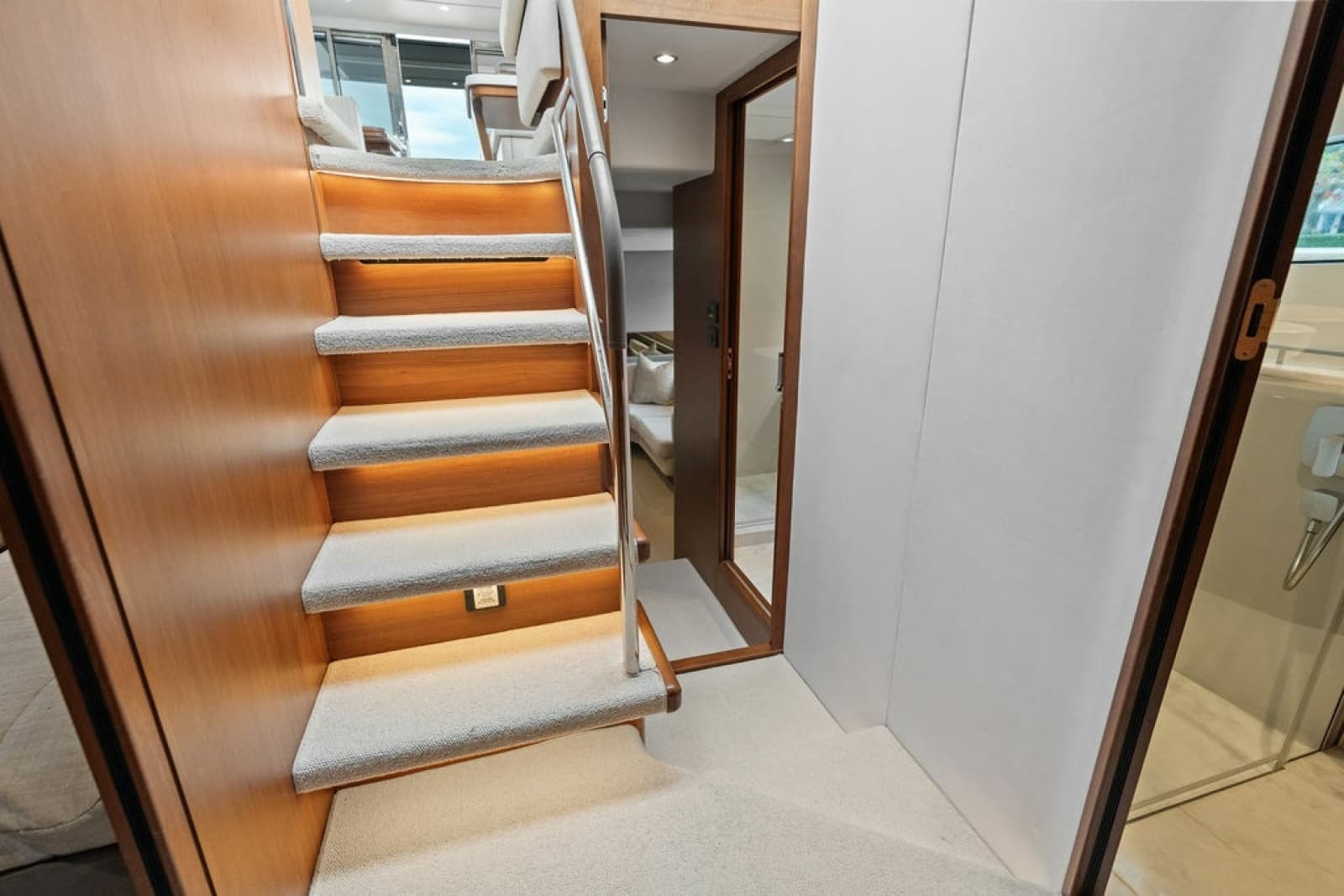 2020 Princess S62 Sportbridge - Photo 49