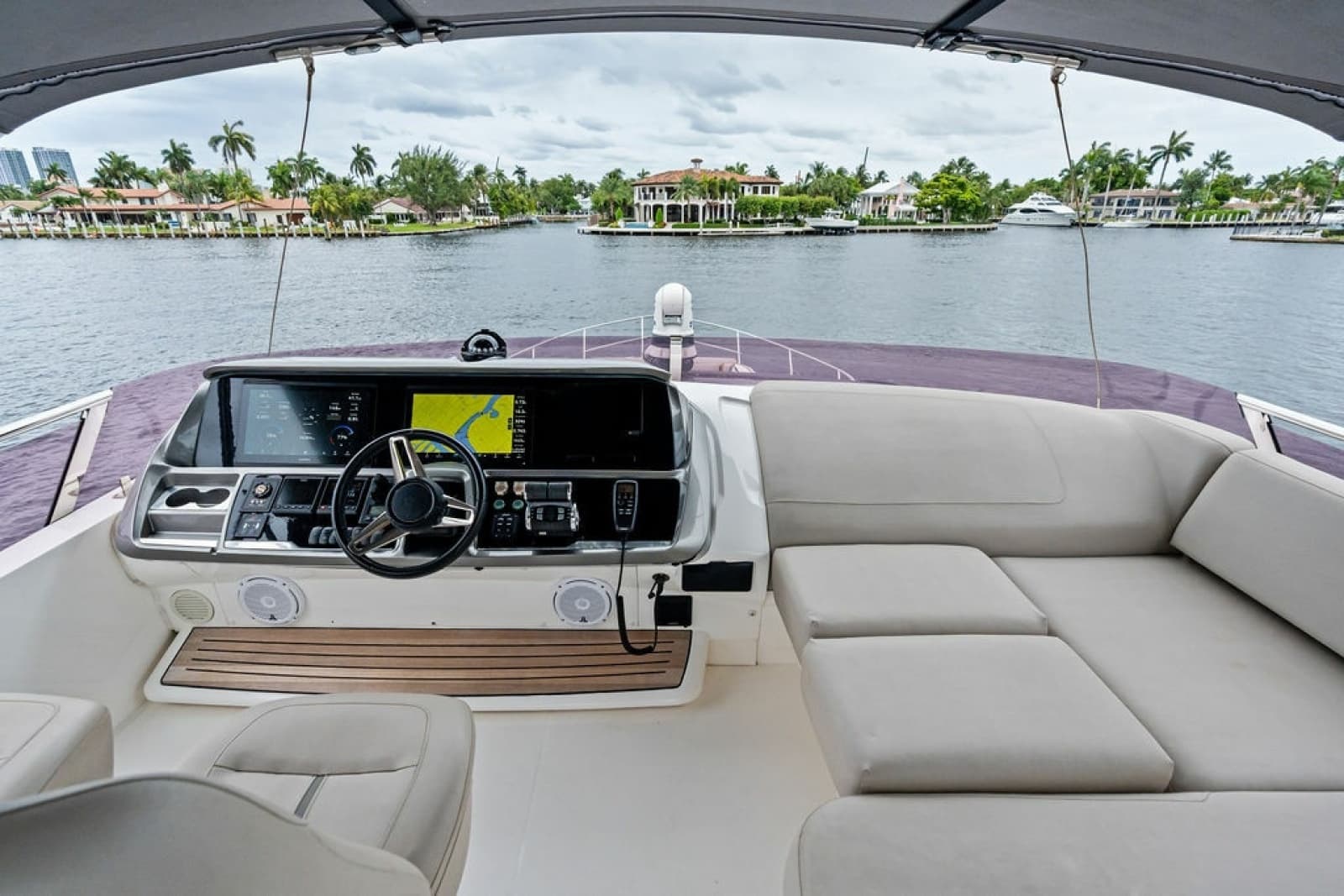 2020 Princess S62 Sportbridge - Photo 27
