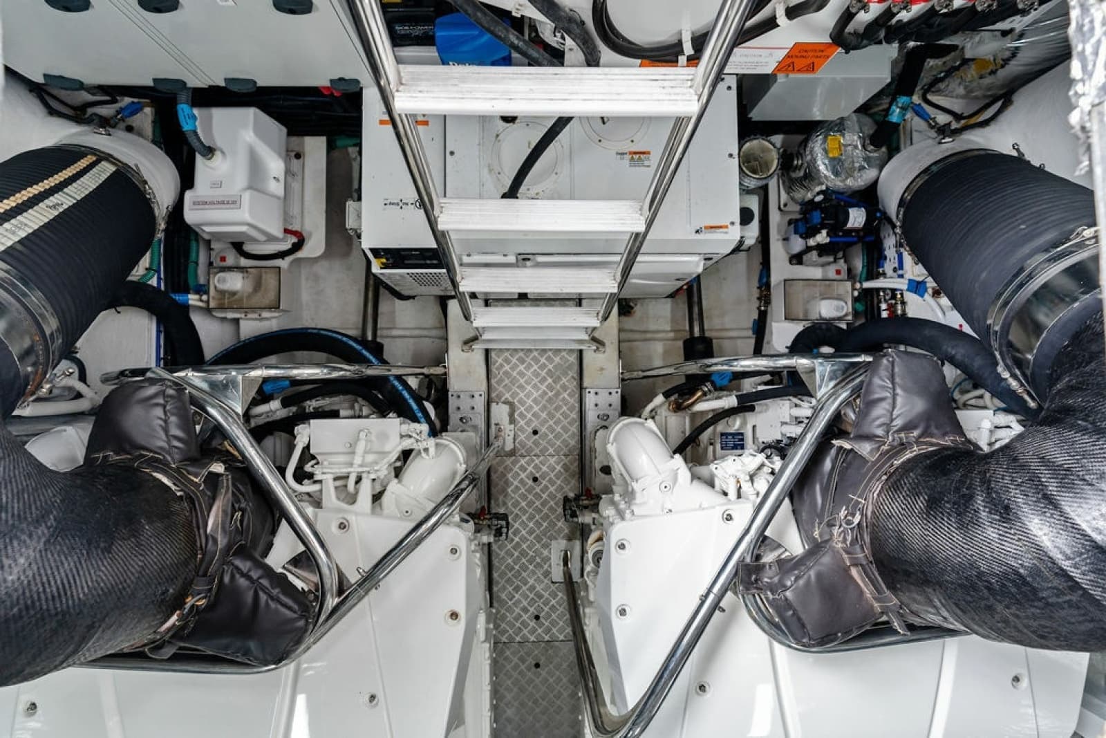 2020 Princess S62 Sportbridge - Photo 72