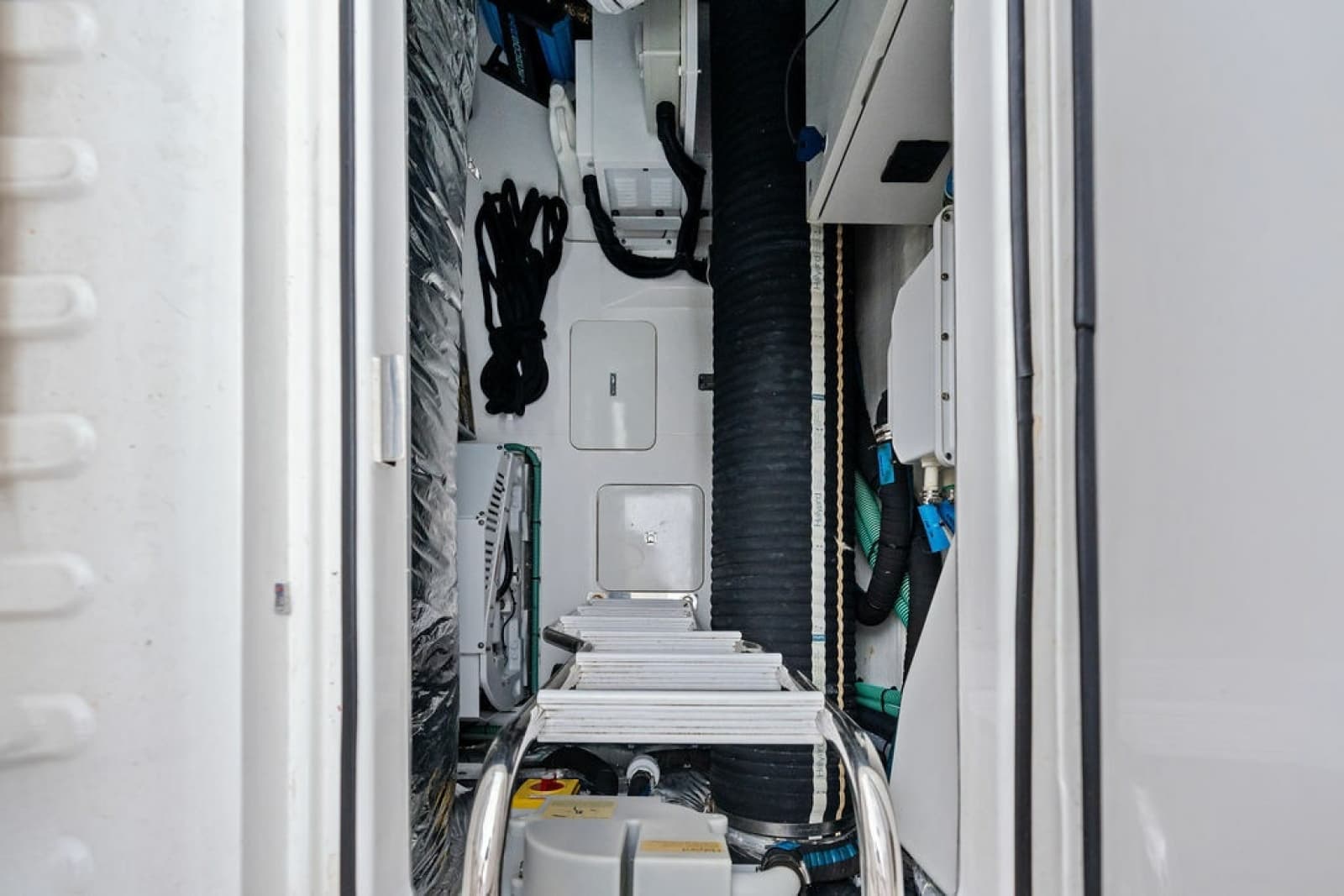 2020 Princess S62 Sportbridge - Photo 67