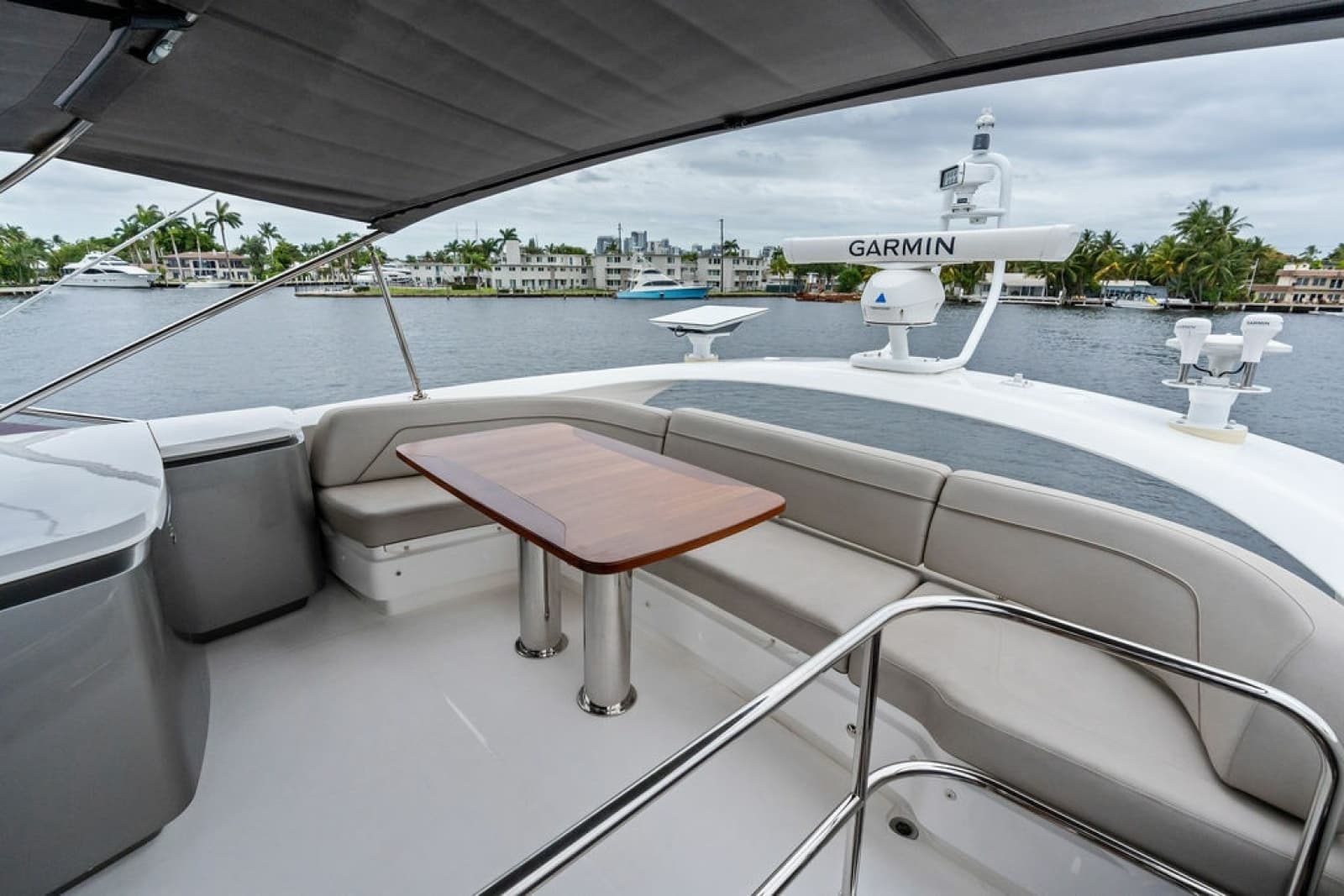 2020 Princess S62 Sportbridge - Photo 24