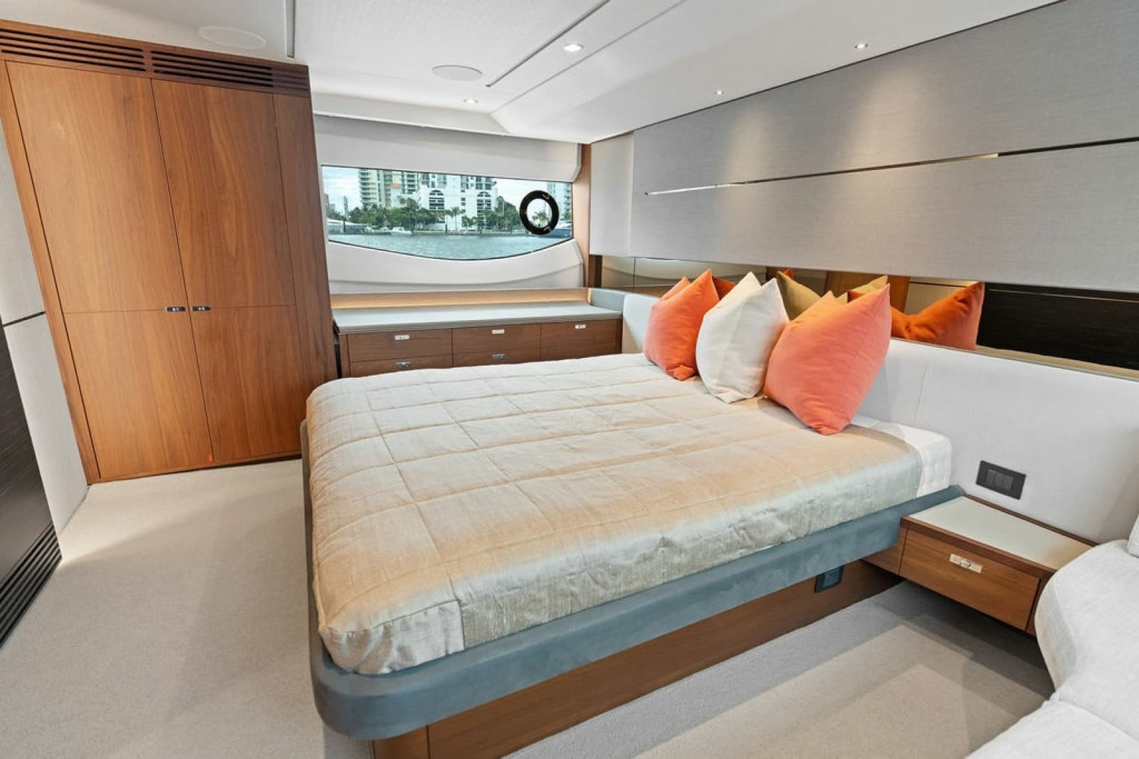 2020 Princess S62 Sportbridge - Photo 62