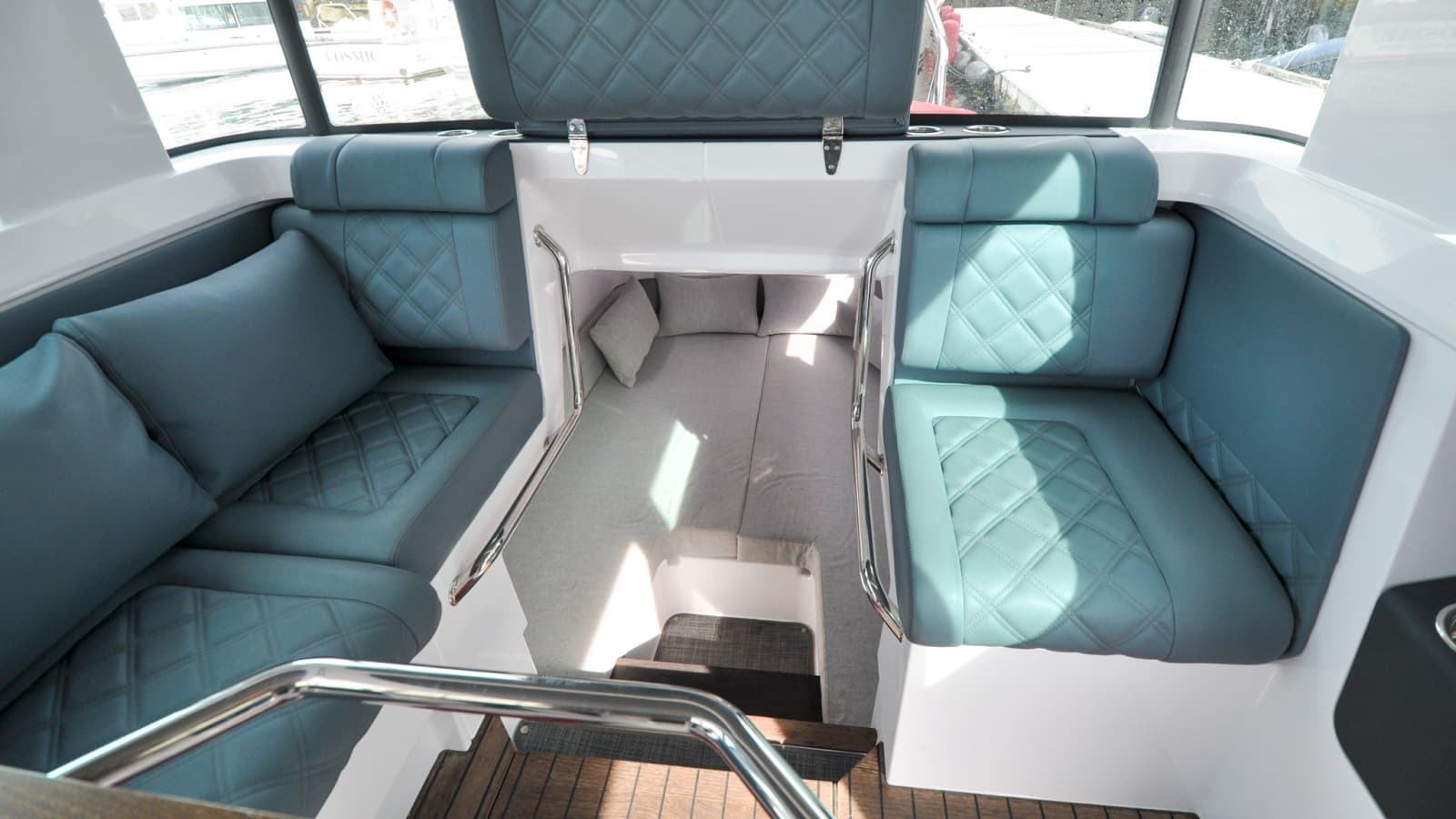 2022 Axopar 37XC - Photo 65