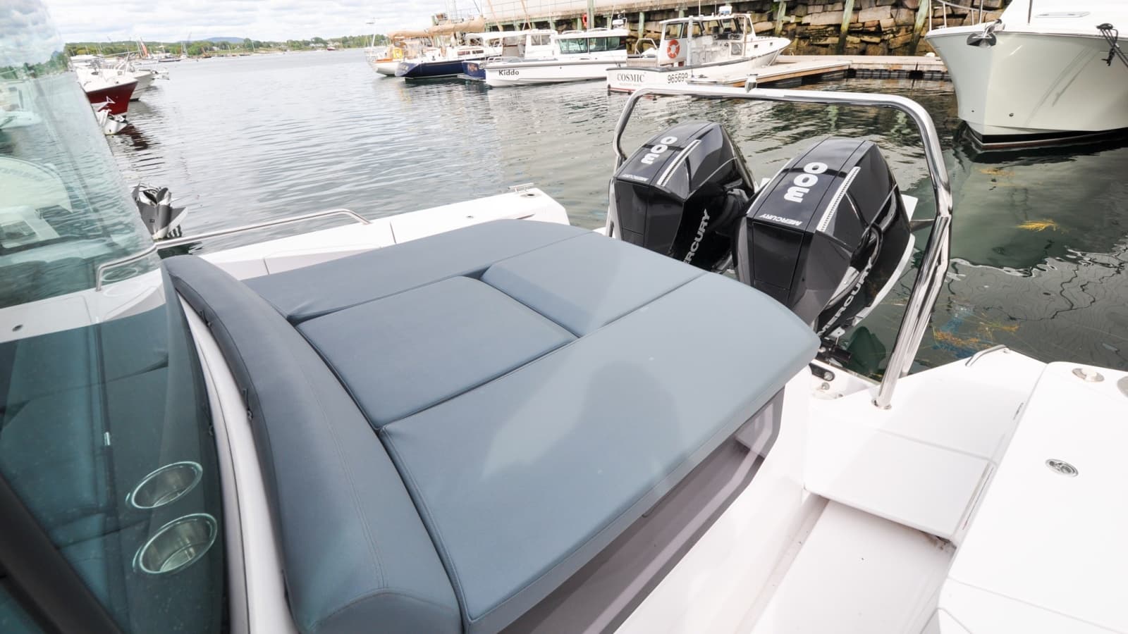 2022 Axopar 37XC - Photo 13