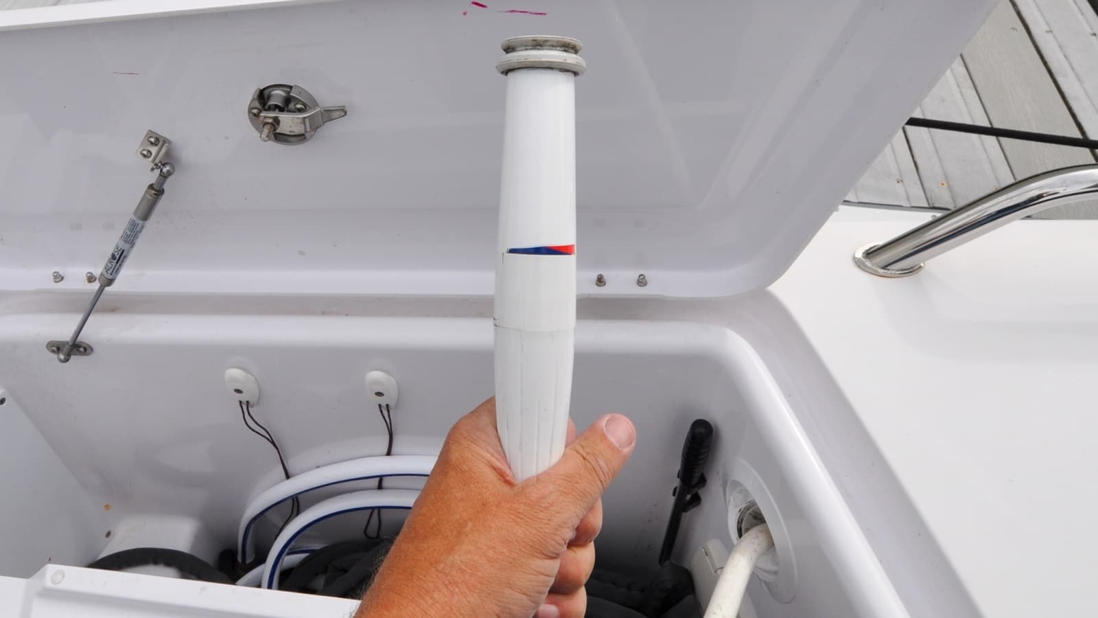 2022 Axopar 37XC - Photo 15
