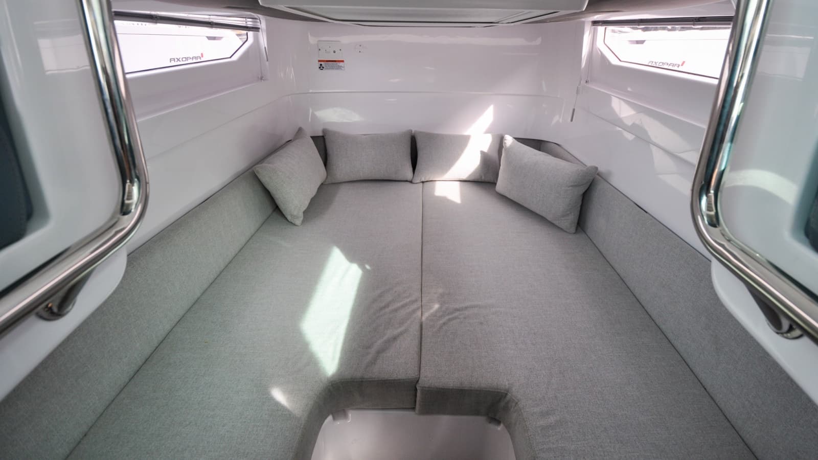 2022 Axopar 37XC - Photo 66