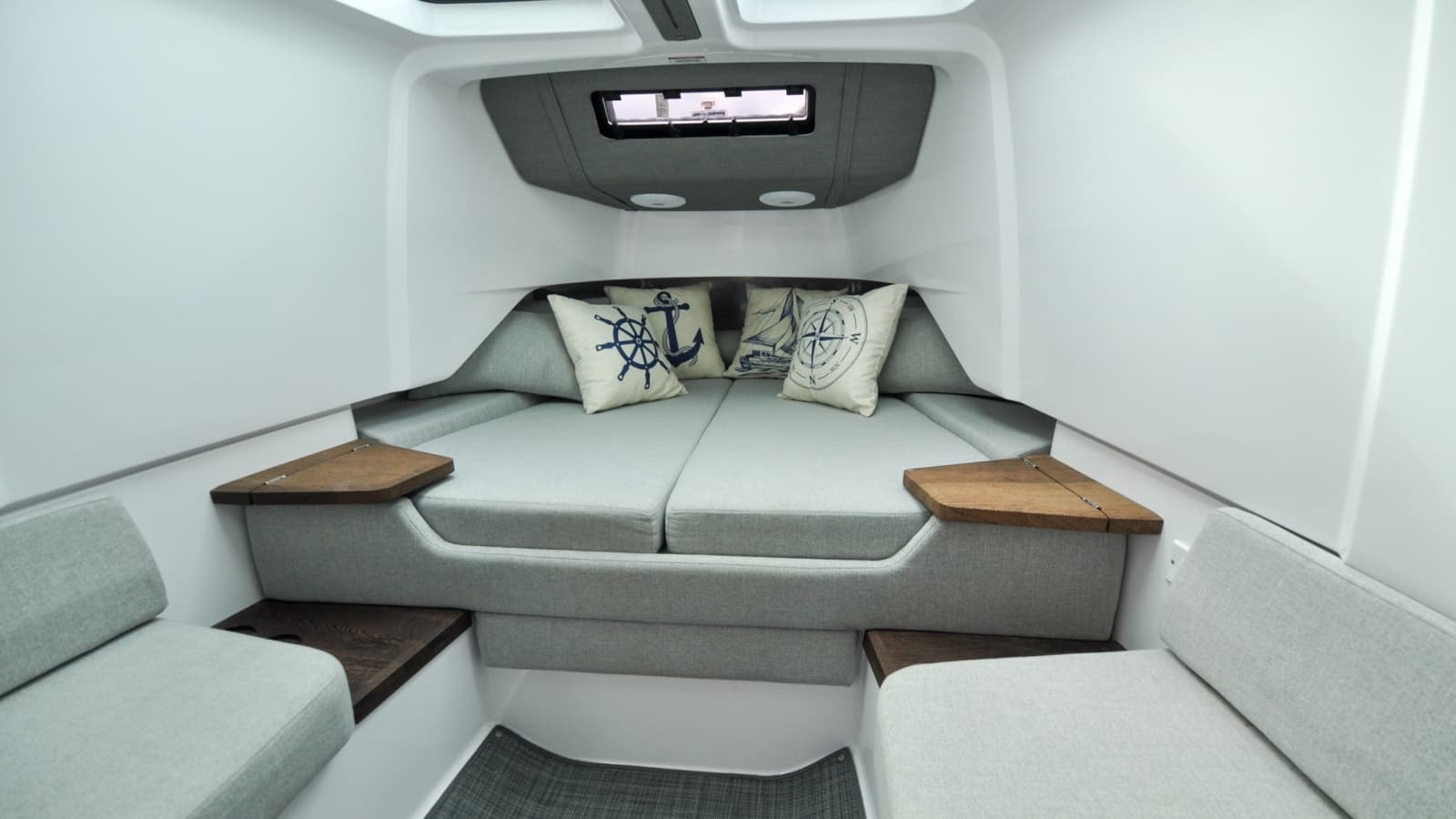 2022 Axopar 37XC - Photo 80