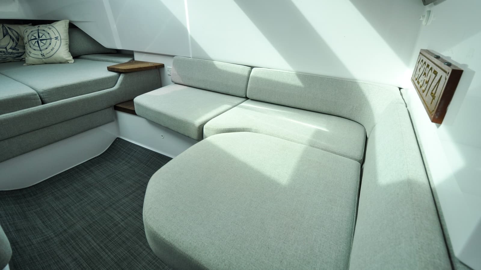 2022 Axopar 37XC - Photo 75
