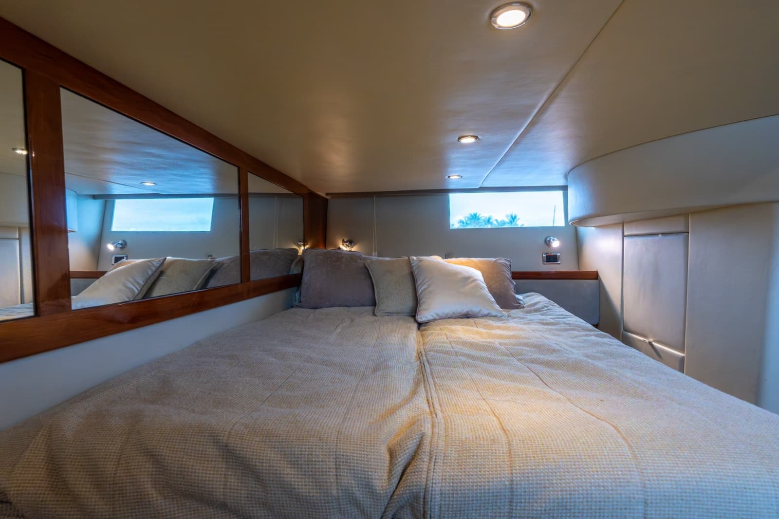 2011 Riviera 43 Open Flybridge - Photo 31