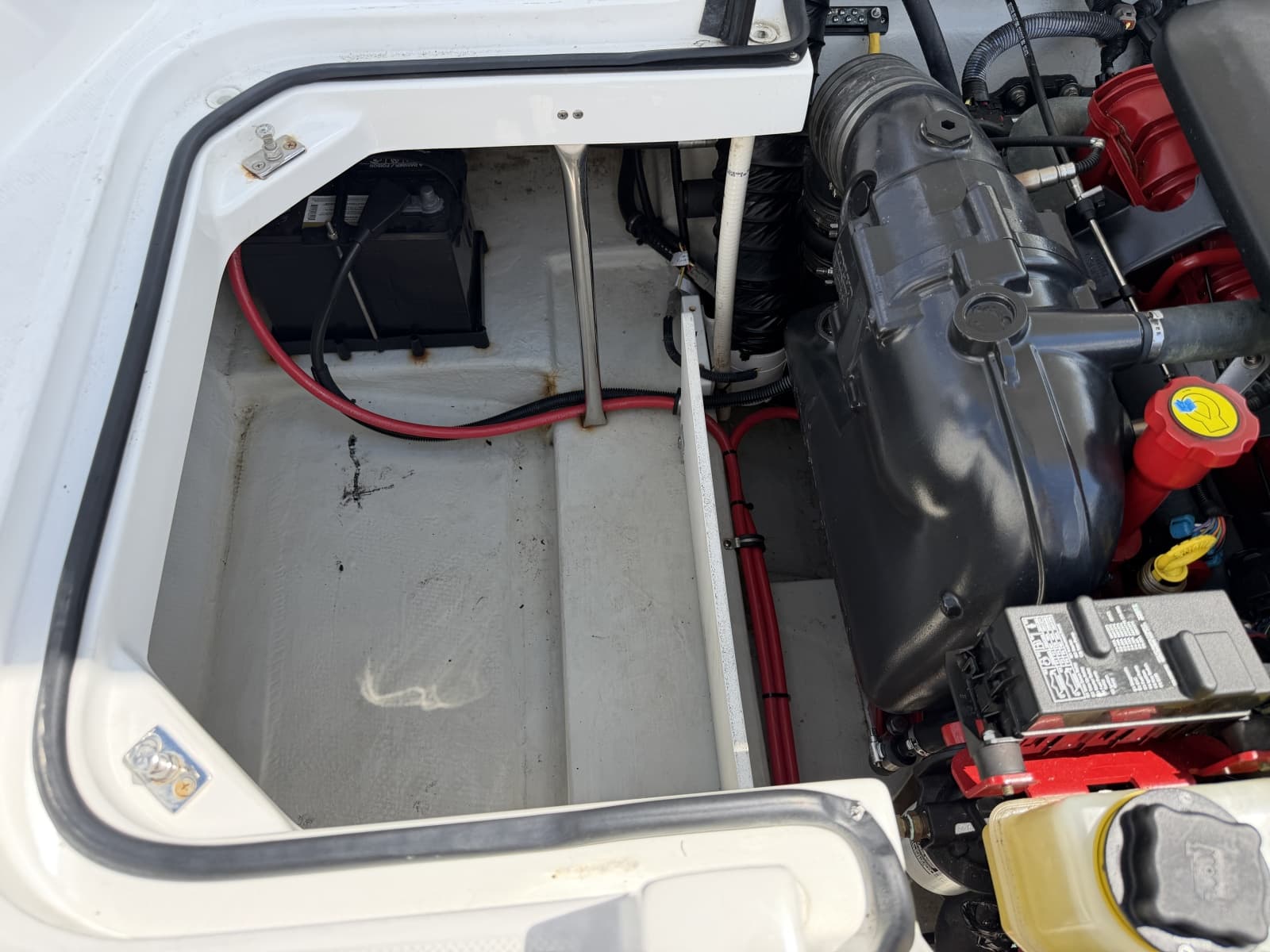 2016 Cobalt R5 - Photo 29
