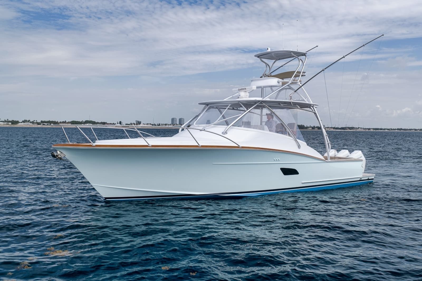 2024 Custom Carolina 40 Express - Photo 9