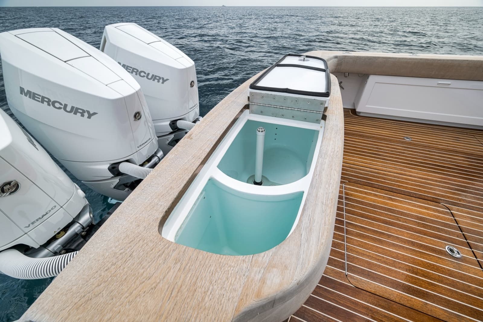 2024 Custom Carolina 40 Express - Photo 64