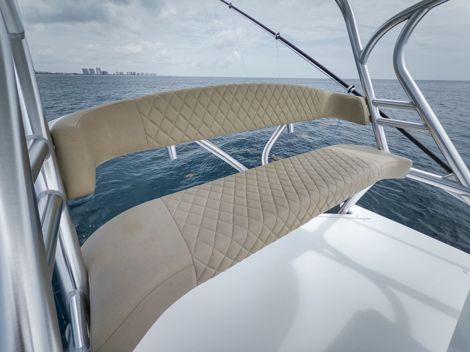2024 Custom Carolina 40 Express - Photo 19
