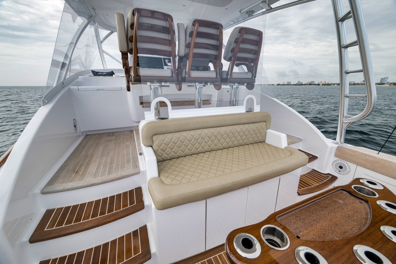 2024 Custom Carolina 40 Express - Photo 56