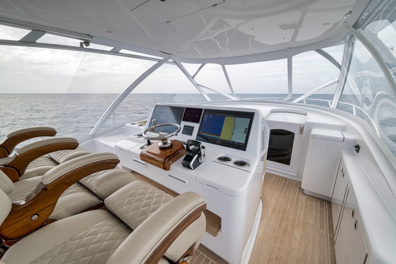2024 Custom Carolina 40 Express - Photo 26