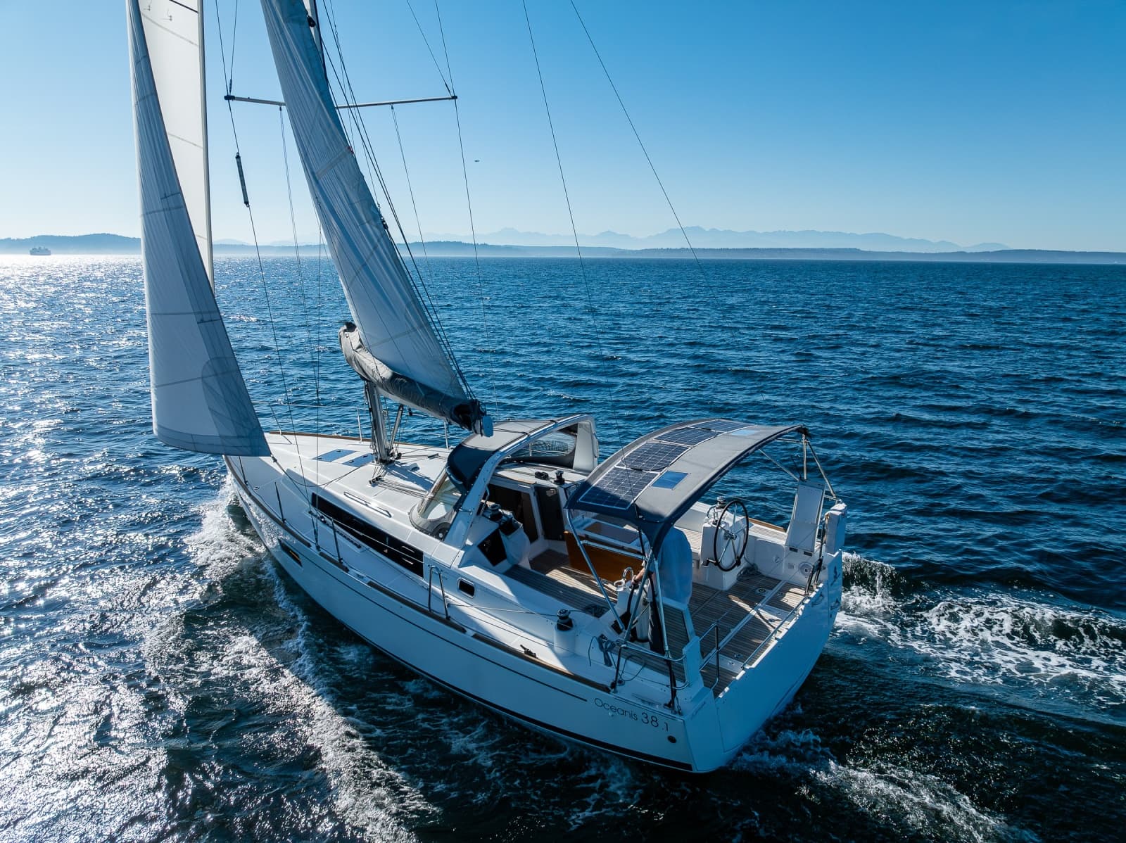2021 Beneteau Oceanis 38.1 - Photo 17