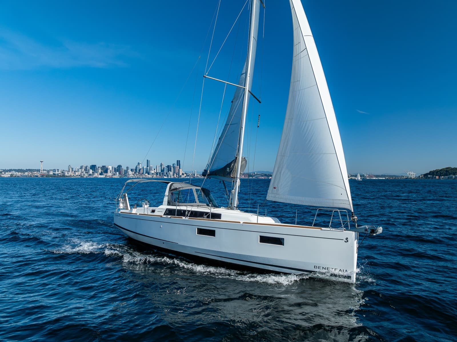 2021 Beneteau Oceanis 38.1 - Photo 13