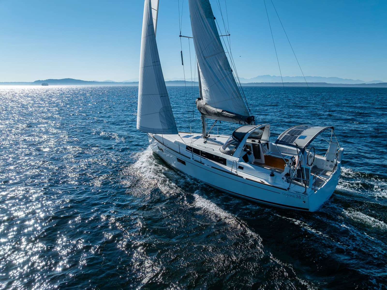 2021 Beneteau Oceanis 38.1 - Photo 16