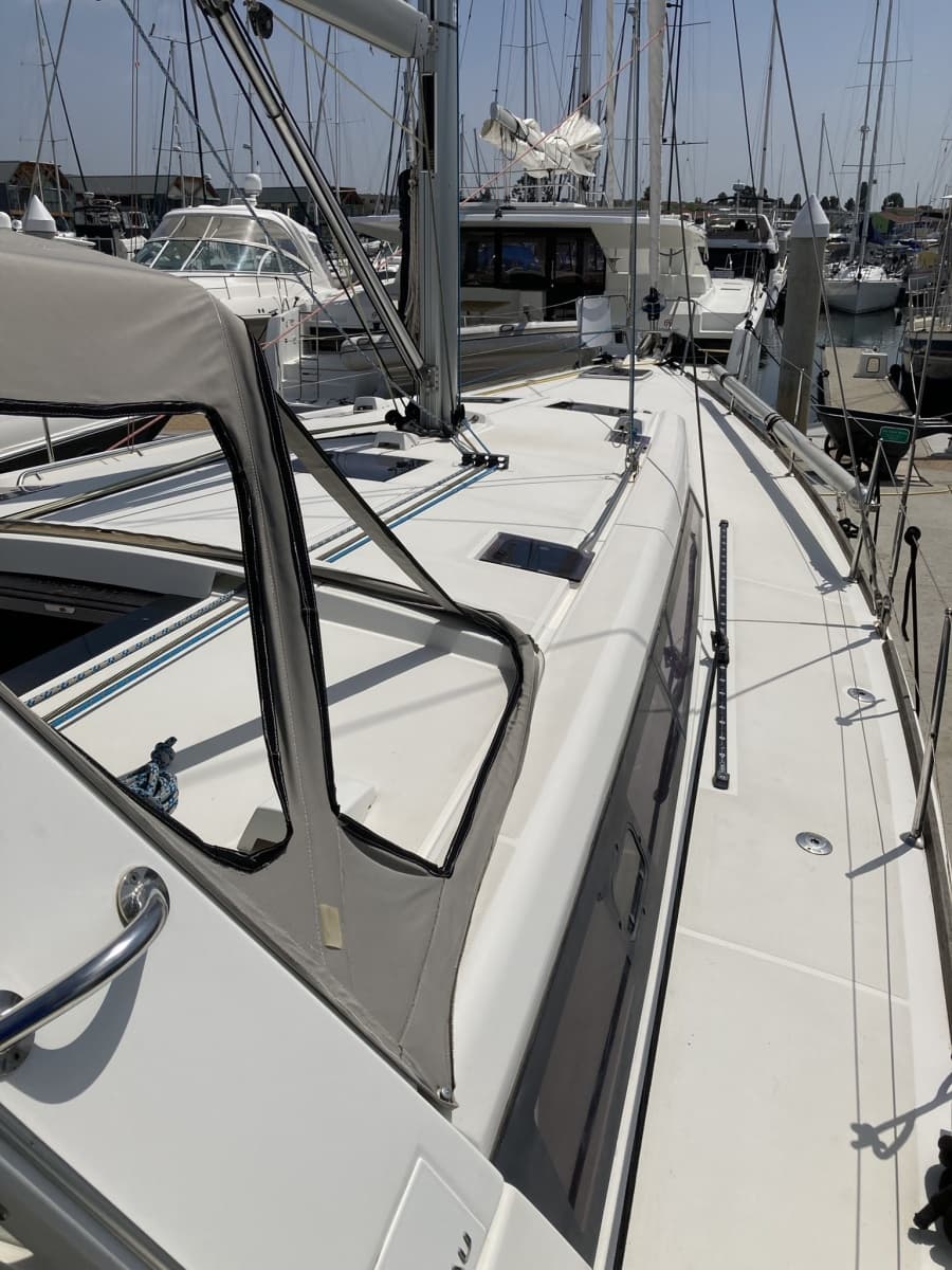 2018 Beneteau Oceanis 48 - Photo 10