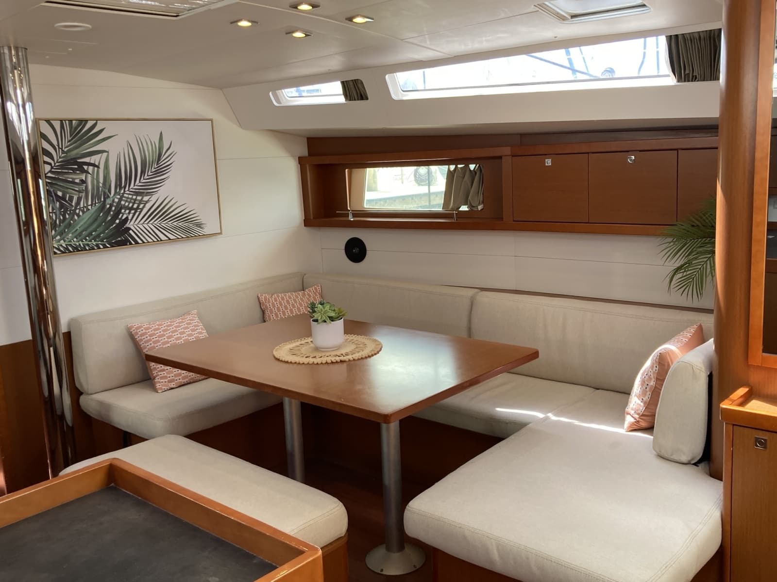 2018 Beneteau Oceanis 48 - Photo 26