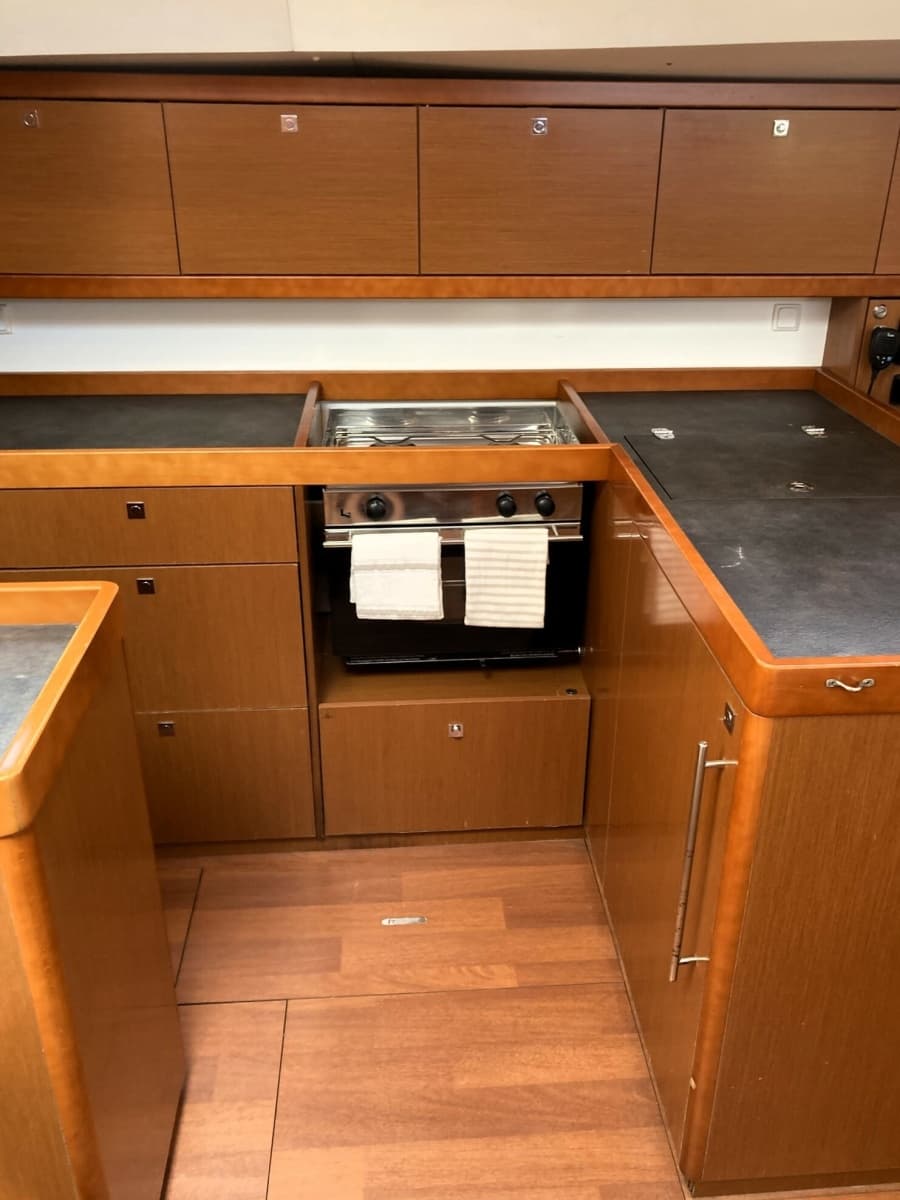 2018 Beneteau Oceanis 48 - Photo 36