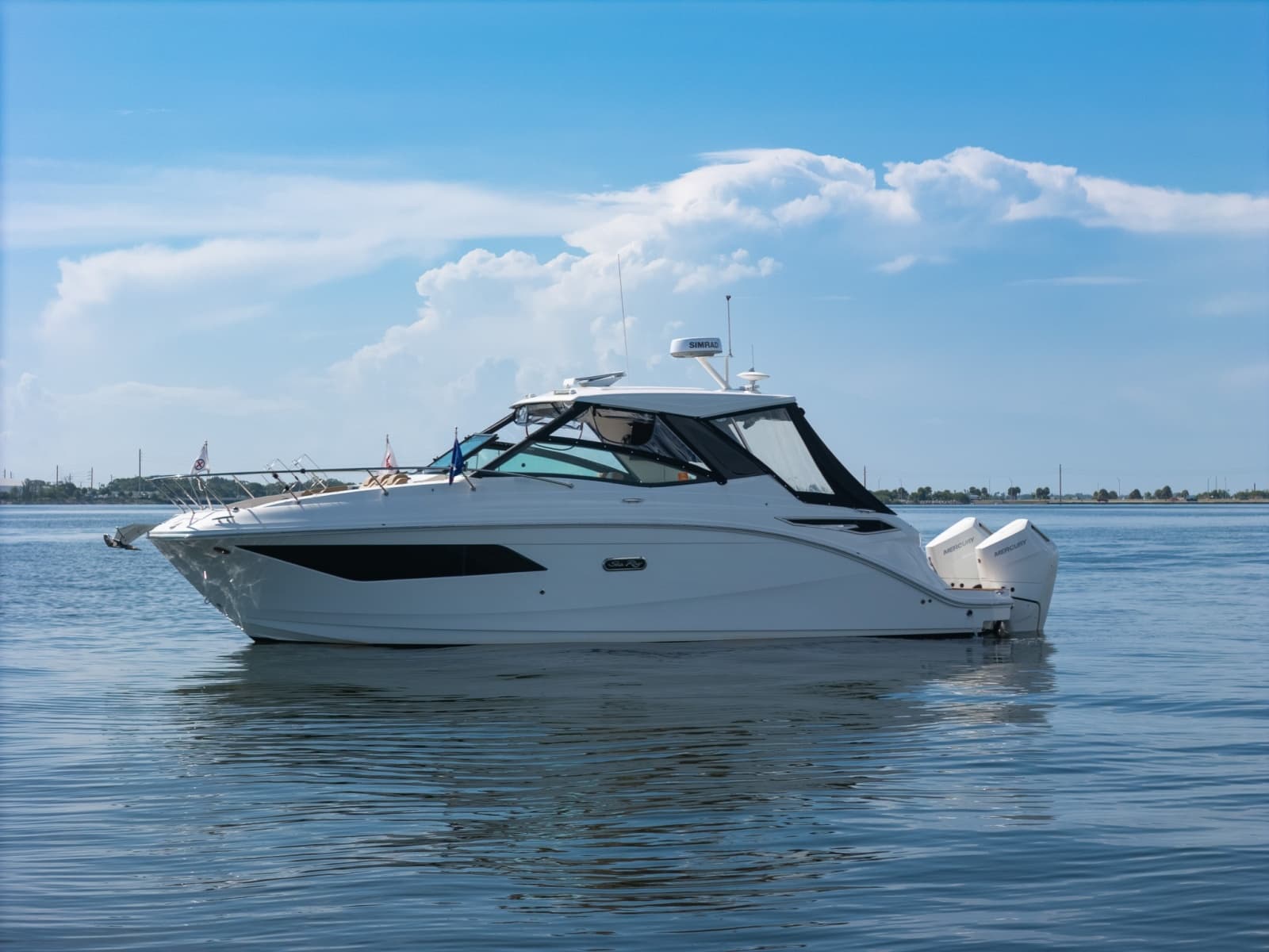 2025 Sea Ray 320 Sundancer - Photo 32